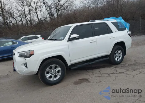 2021 Toyota 4Runner Sr5 Premium z USA, uszkodzony, nr VIN JTENU5JR2M5940647